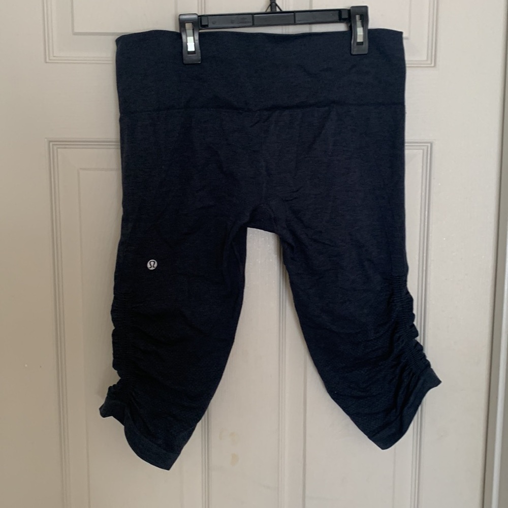 Lululemon capris blue size 12